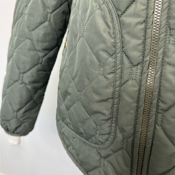 Eddie Bauer Green Women’s Winter Coat - Picture 5 of 7